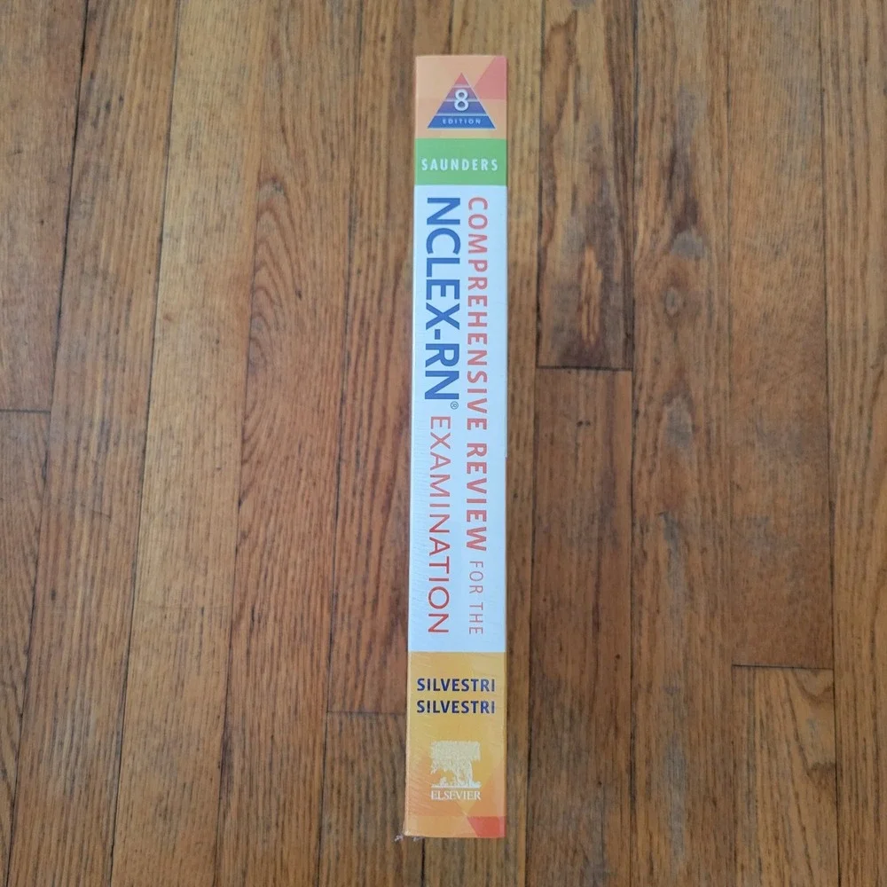 Saunders 8th Ed NCLEX-RN Examination Comprehensive Review Textbook NEW College